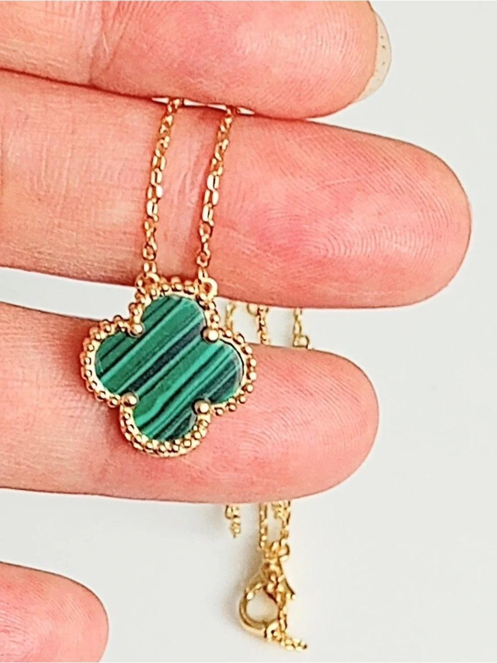 18k Yellow Gold-Plated Clover Pendant Necklace with 15mm Green Malachite